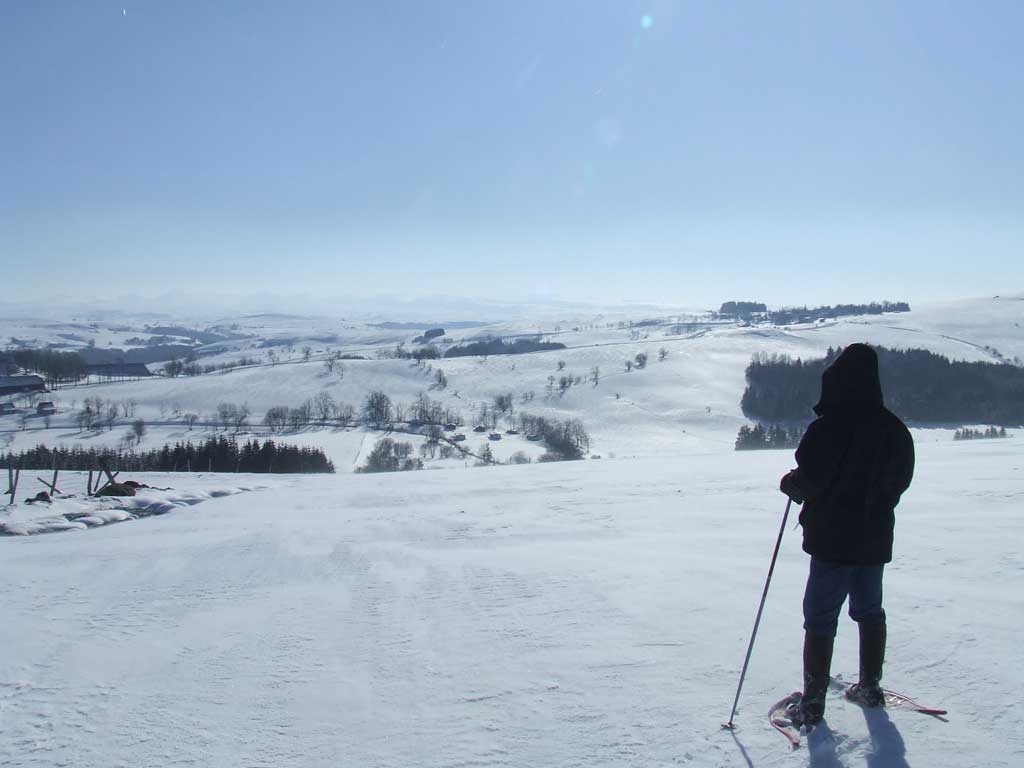 balades en raquette dans le cantal