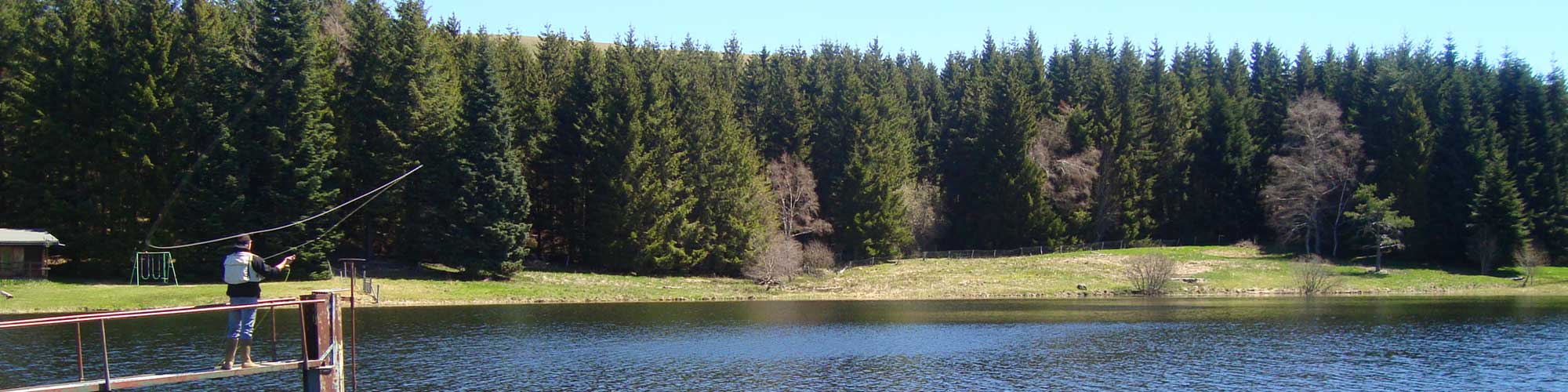 lac des estives peche a la mouche cantal